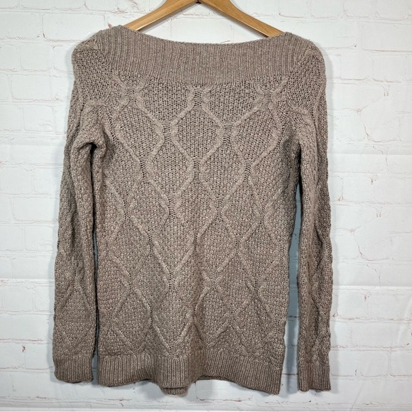 LOFT Off Shoulder Cable Knit Sweater Women's Size XS Beige Ribbed Wool Blend - Picture 10 of 10